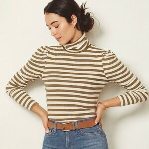 Evereve Puff Sleeve Striped Ribbed Turtleneck